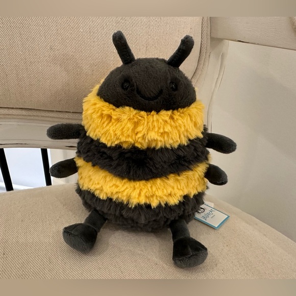 NWT Jellycat Albee bee 🐝 Viral, Rare. Authentic. - Picture 2 of 11